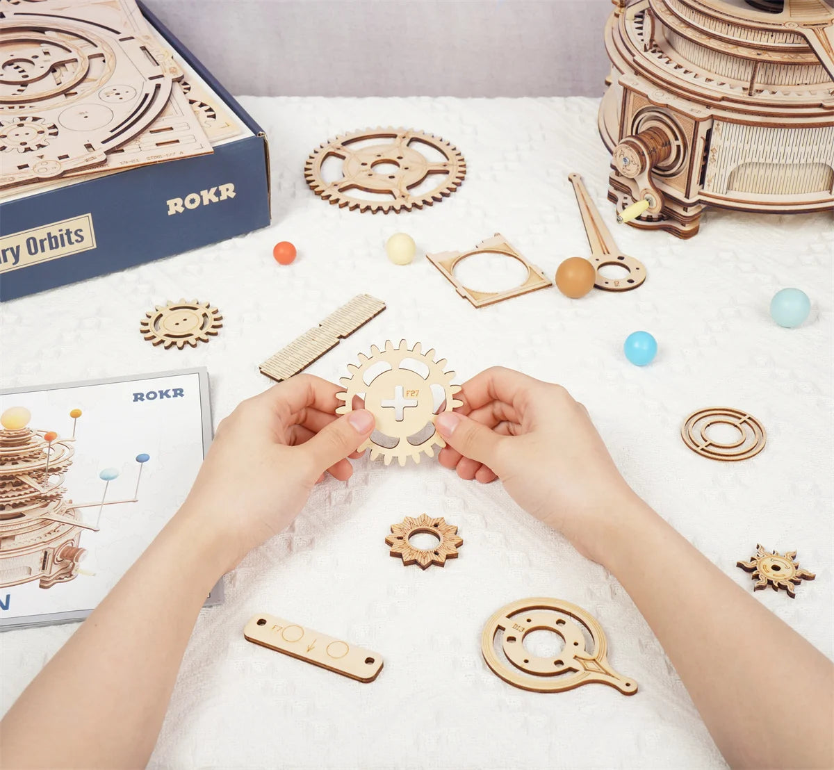 ROKR Mechanical Orrery 3D Wooden Puzzle DIY Model Kit ST001